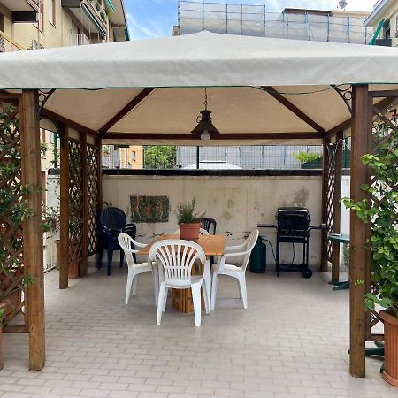 Sunny Apartment With Big Terrace Рапалло Екстер'єр фото